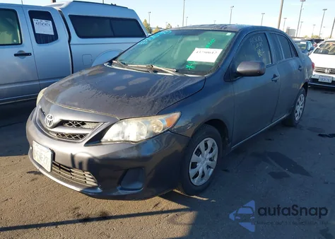 2013 Toyota Corolla L из США, поврежденный, VIN 2T1BU4EE0DC116853